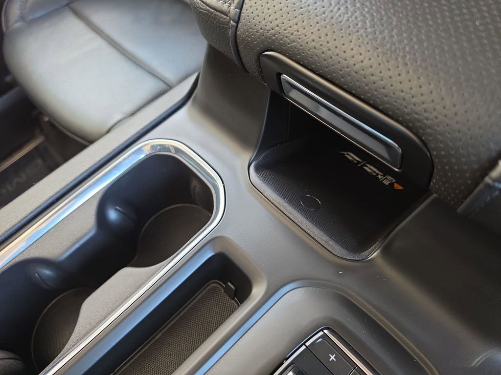 Certified 2025 GMC Sierra 3500 Denali w/ Denali Reserve Package image 18