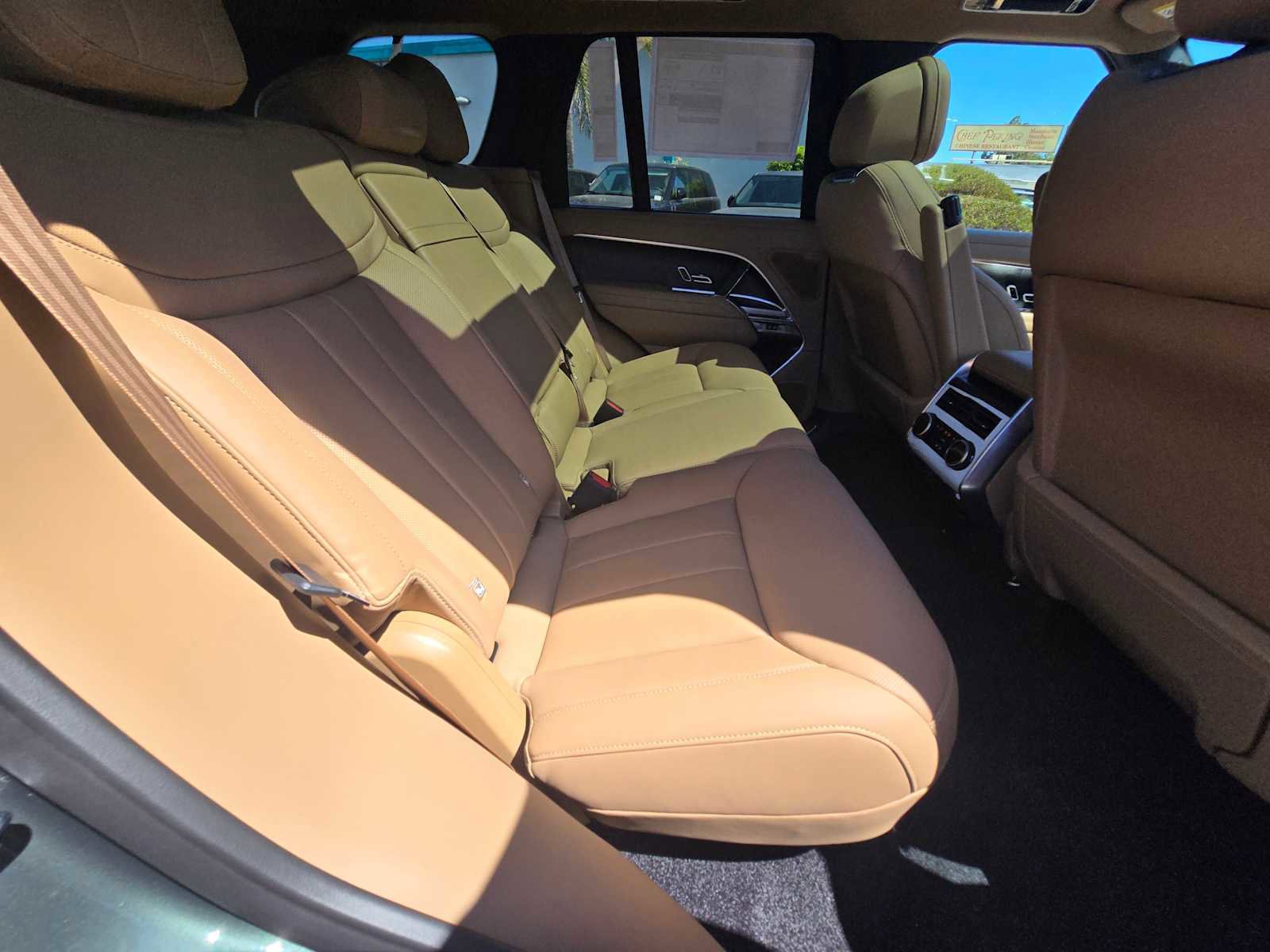 New 2025 Land Rover Range Rover SE image 14