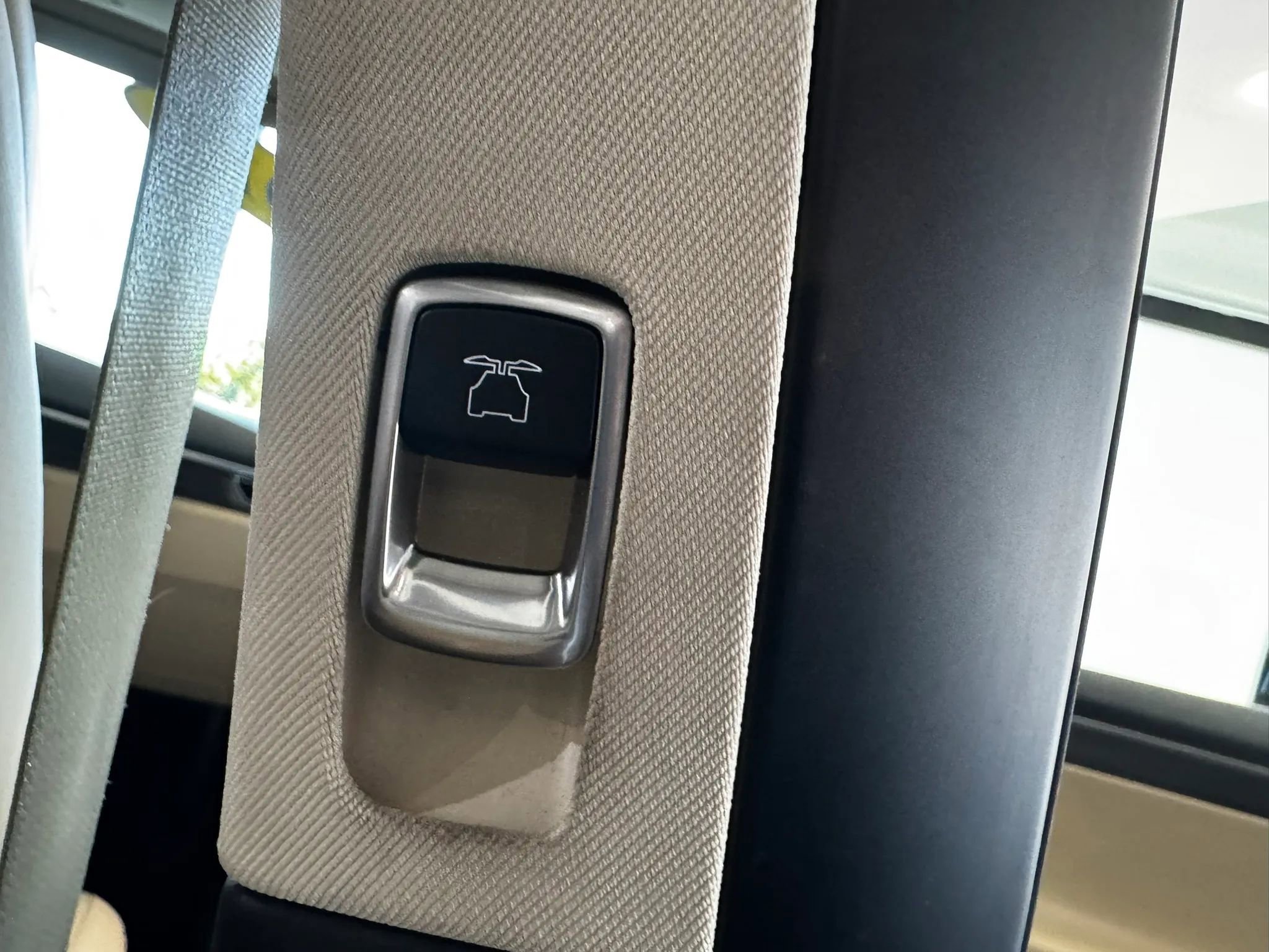 Used 2016 Tesla Model X 90D AWD/4WD image 18