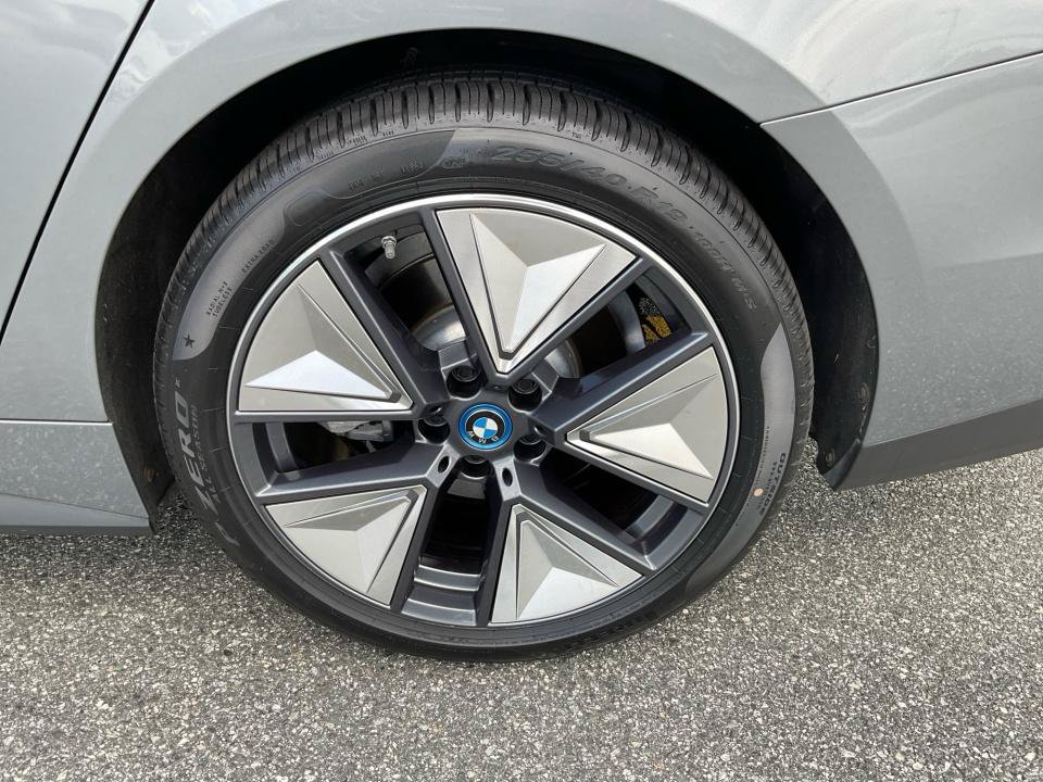Used 2023 BMW i4 eDrive40 RWD image 22