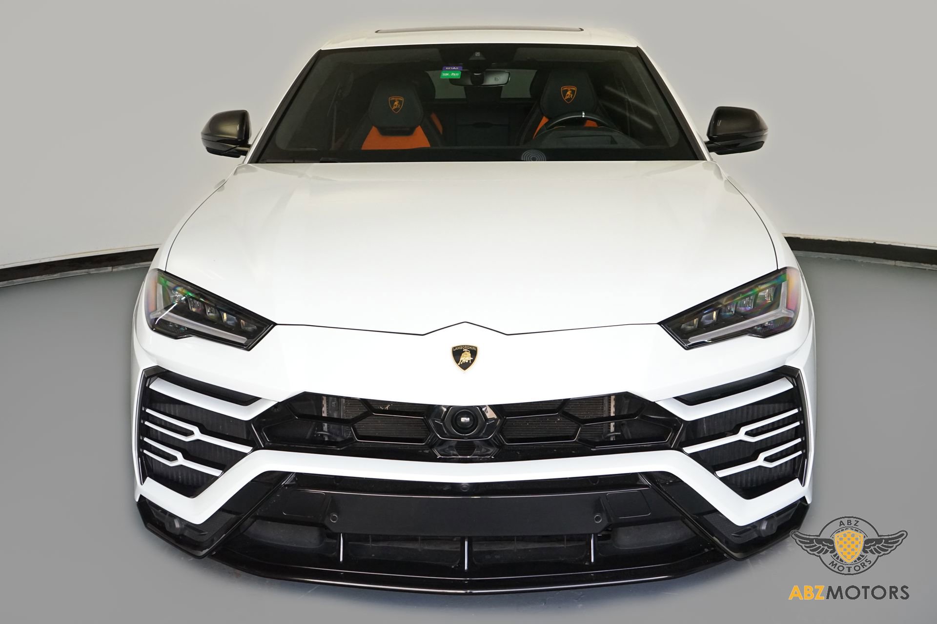 Used 2021 Lamborghini Urus image 2
