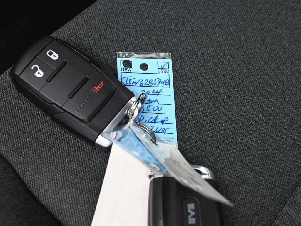 Used 2024 RAM 3500 Tradesman image 17