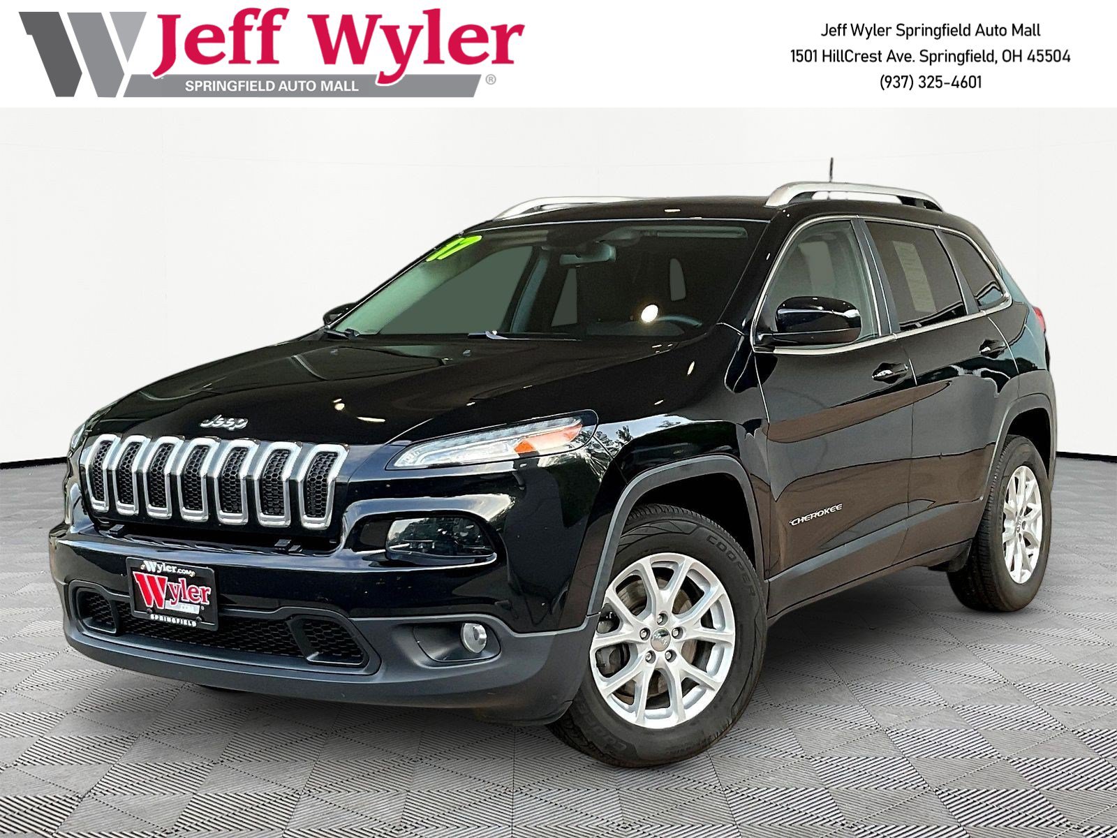 Used 2017 Jeep Cherokee Latitude w/ Cold Weather Group AWD/4WD video 1