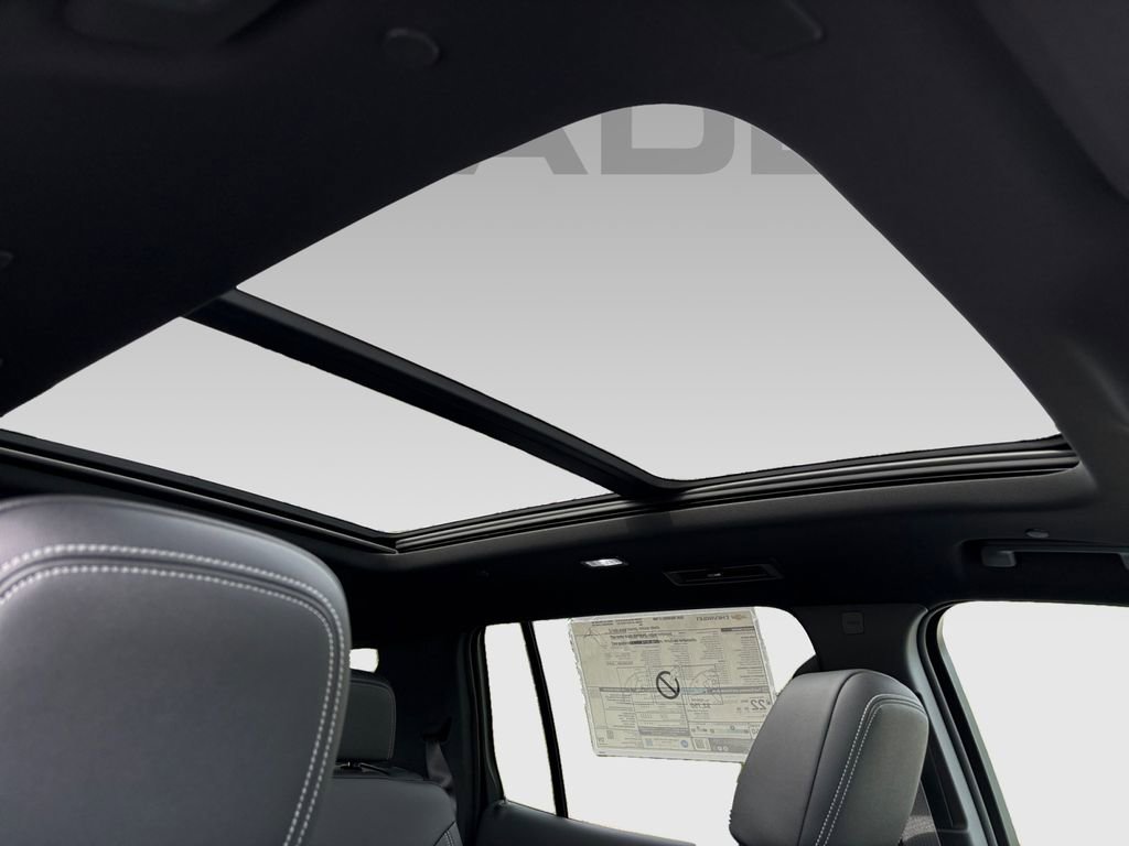 New 2026 Chevrolet Traverse LT w/ Enhanced Driving Package FWD image 7
