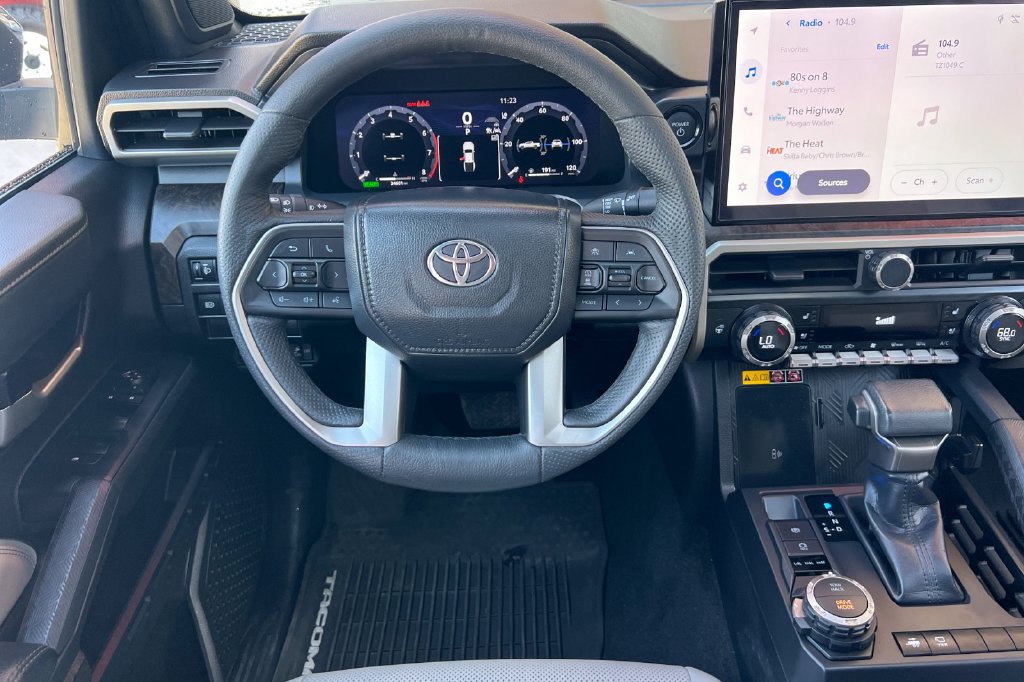 Certified 2025 Toyota Tacoma Limited AWD/4WD image 17