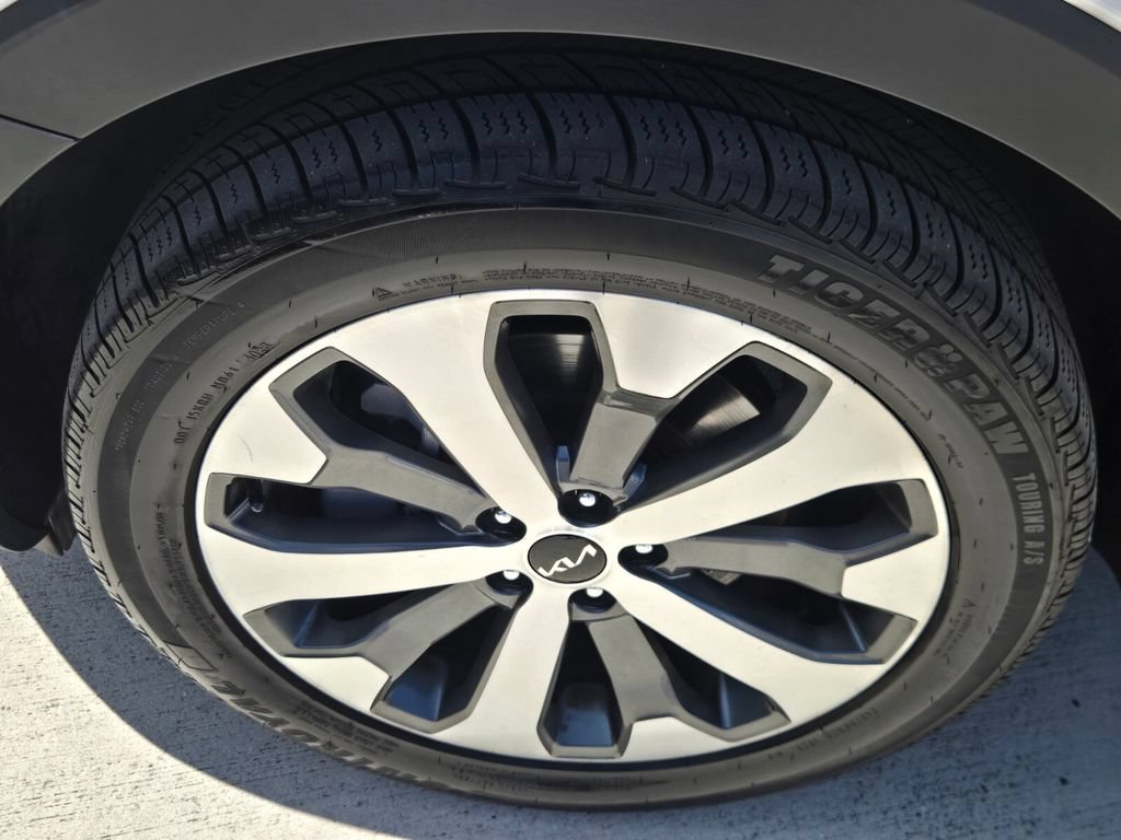 Used 2022 Kia Telluride S FWD image 10