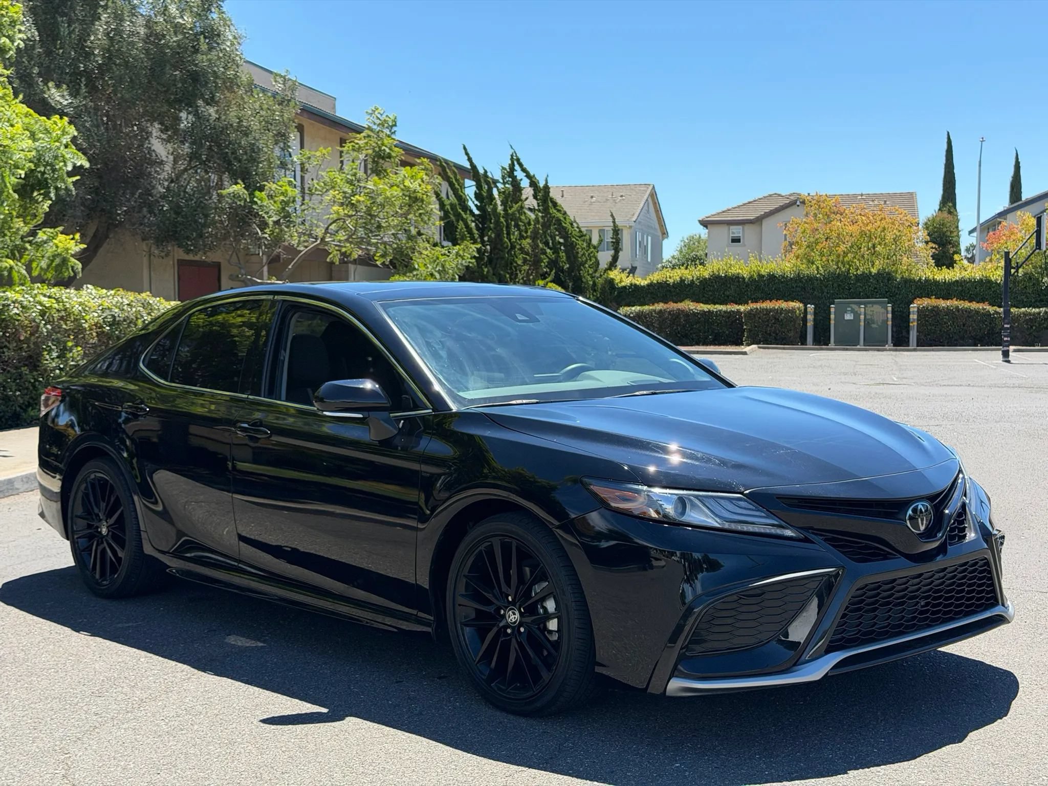 Used 2024 Toyota Camry XSE FWD image 6