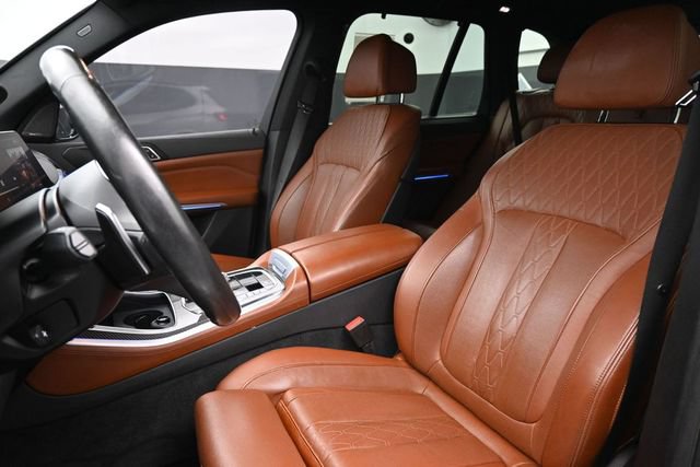 Used 2023 BMW X5 M50i w/ Executive Package AWD/4WD image 16