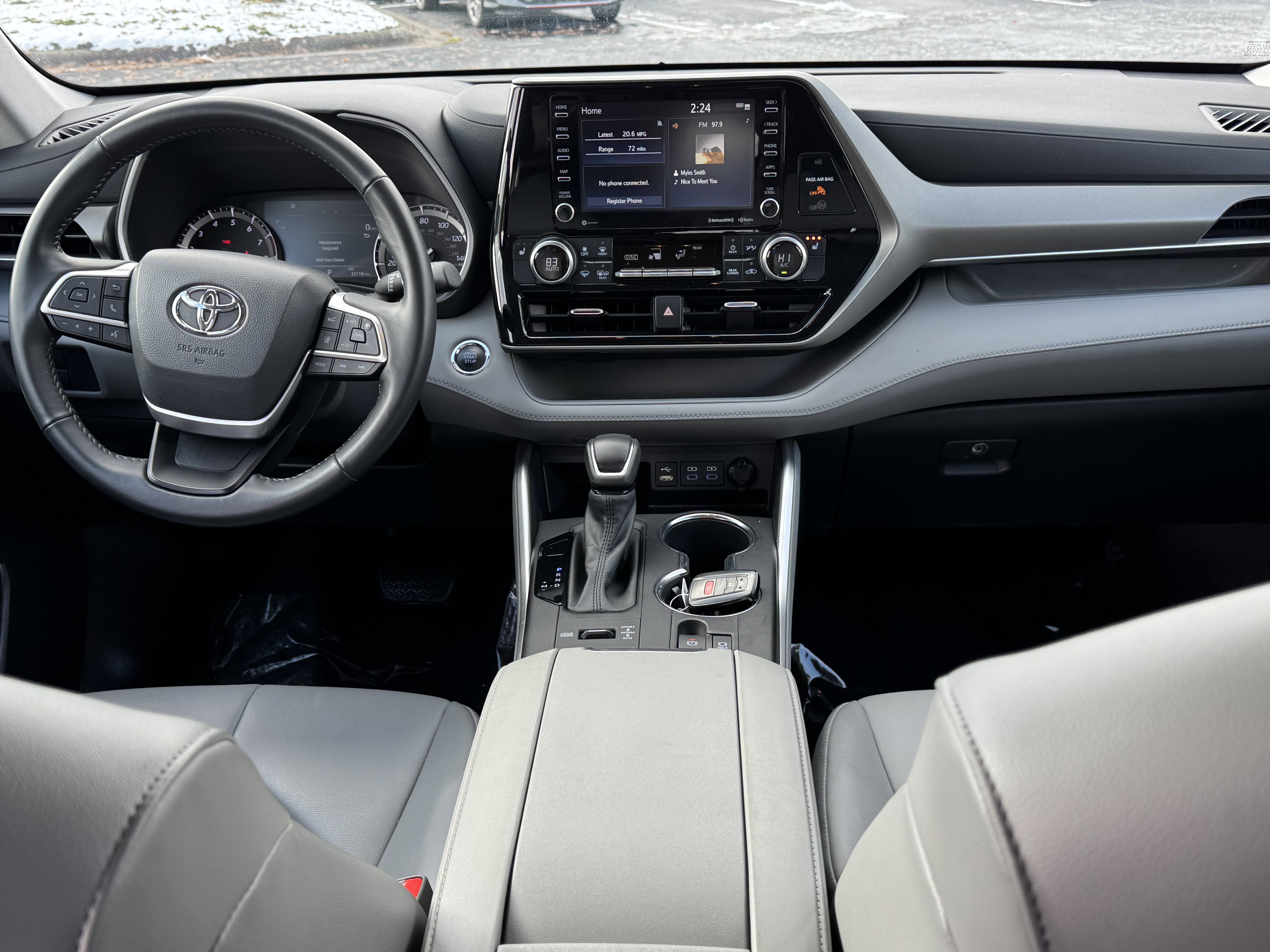 Used 2022 Toyota Highlander XLE image 21