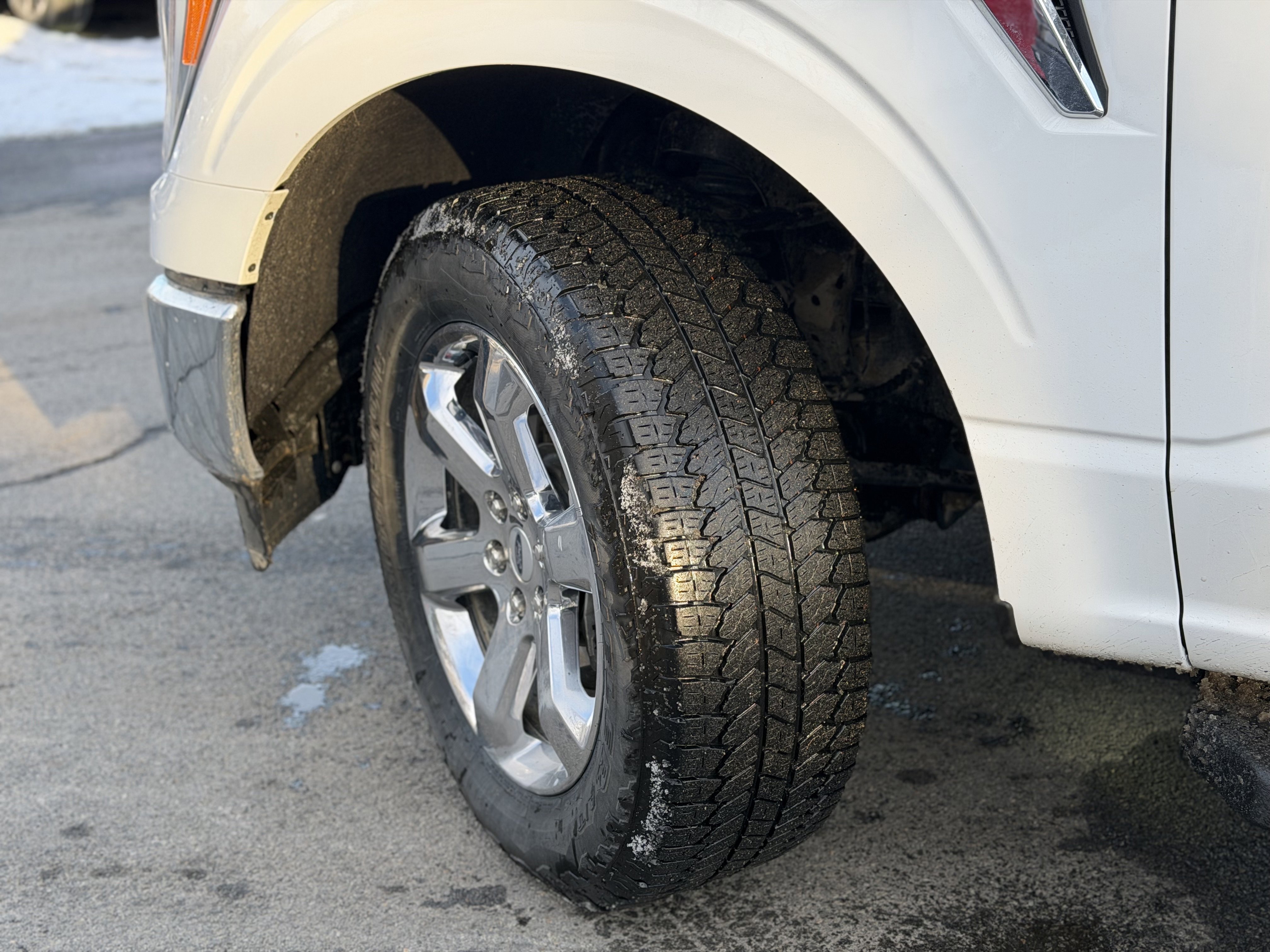 Used 2023 Ford F150 Lariat image 11