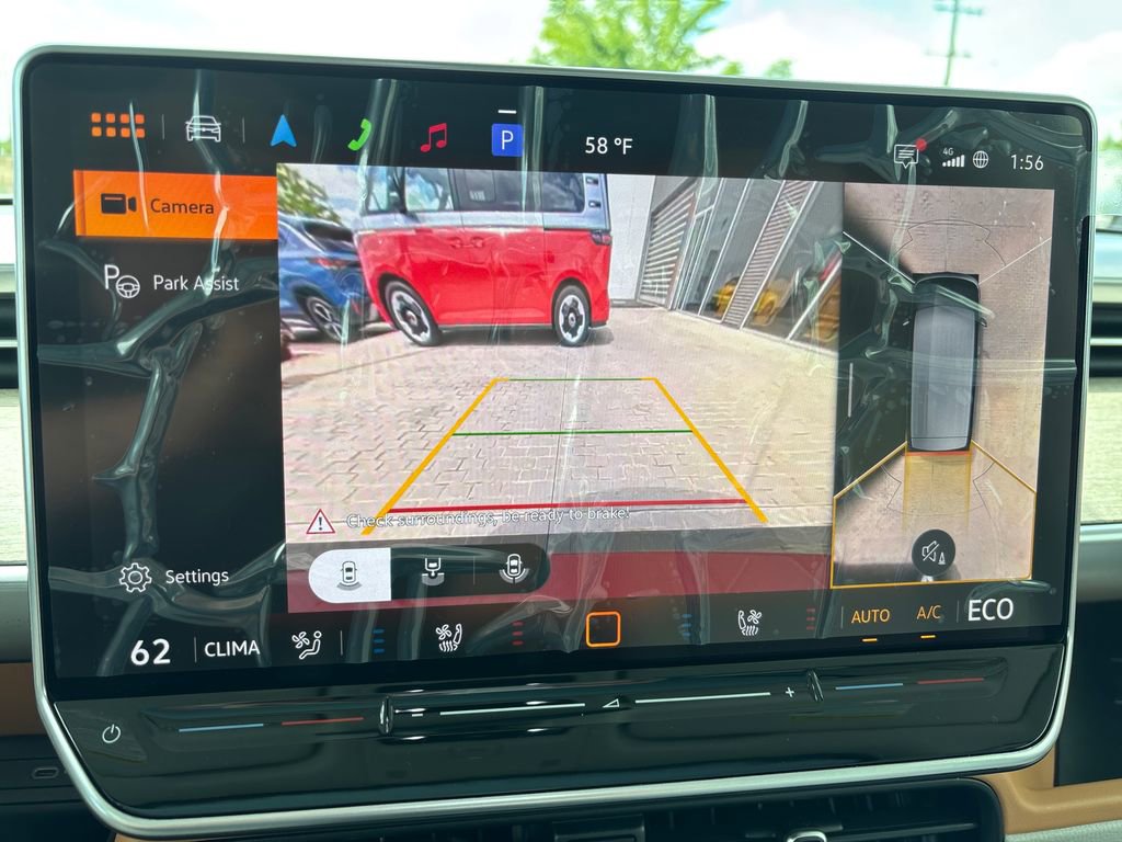 New 2025 Volkswagen ID. Buzz Pro S Plus AWD/4WD image 18