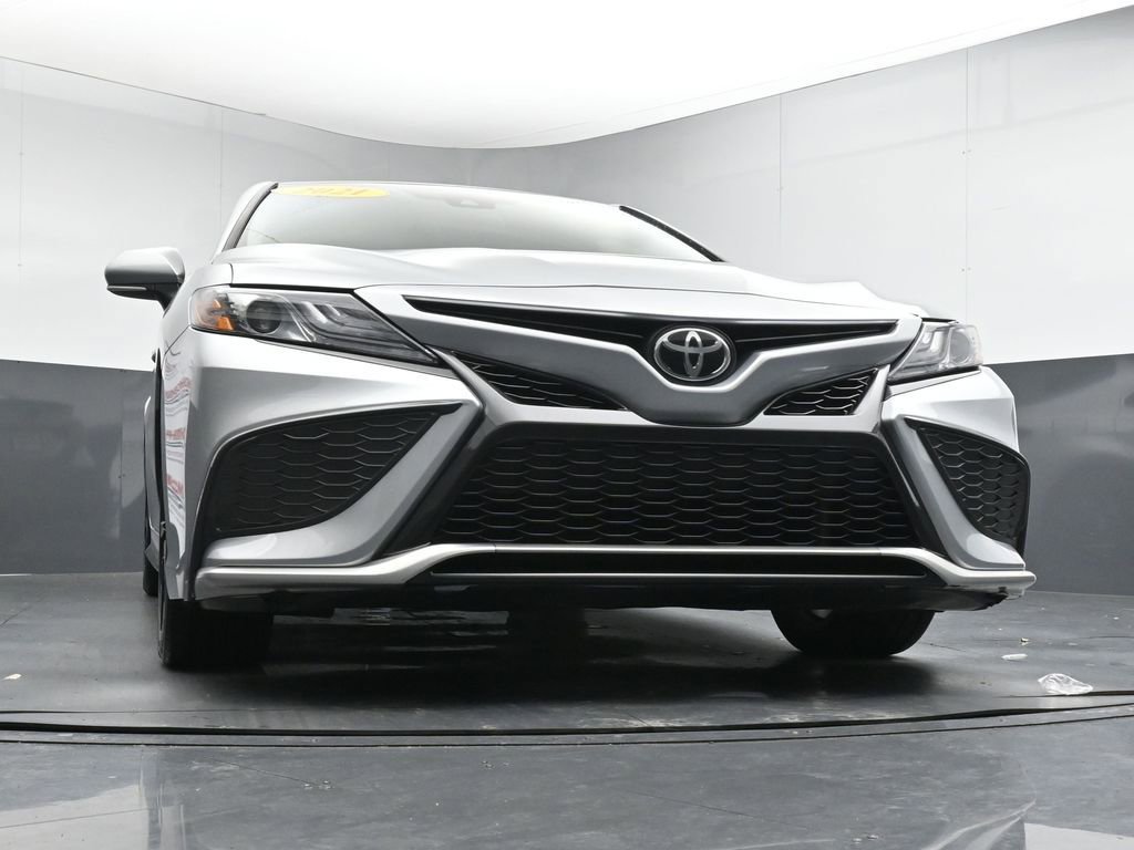 Used 2021 Toyota Camry XSE image 35