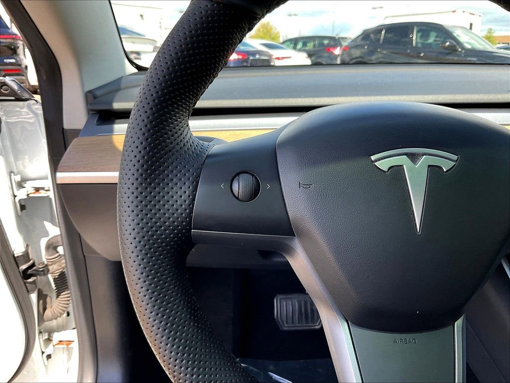 Used 2020 Tesla Model 3 Long Range AWD/4WD image 11