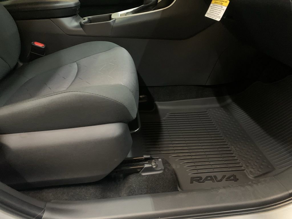 New 2025 Toyota RAV4 XLE image 17
