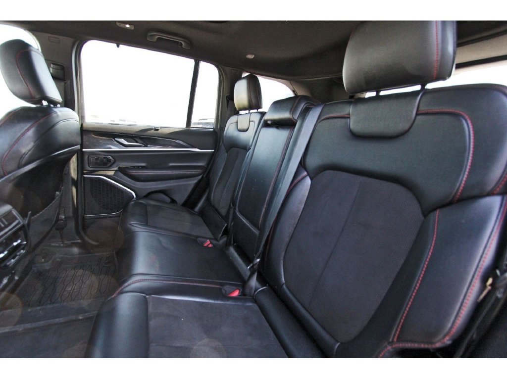 Used 2022 Jeep Grand Cherokee Trailhawk w/ ADV Protech Group II AWD/4WD image 31