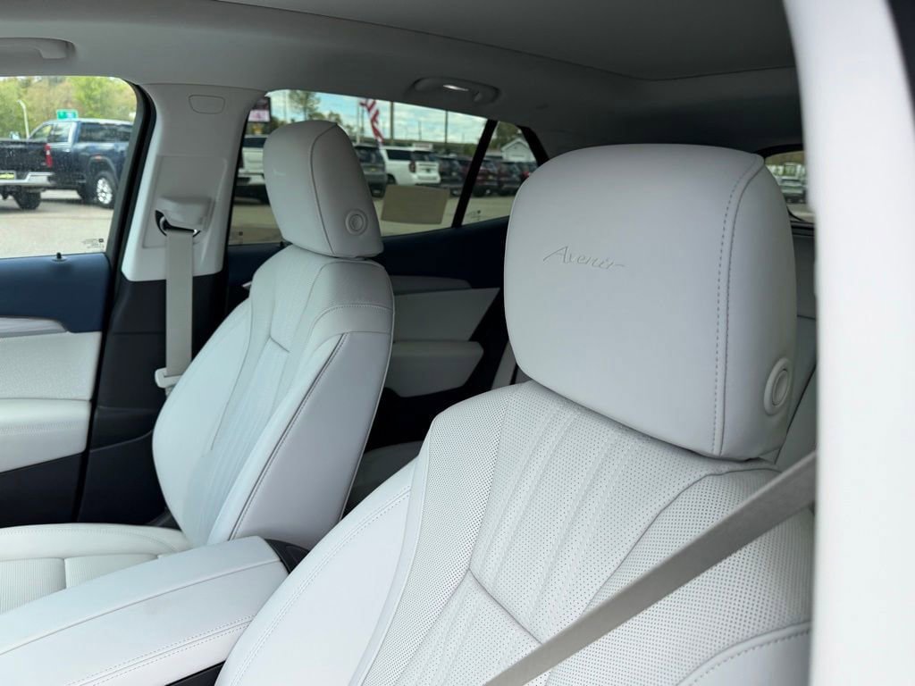 New 2026 Buick Envision Avenir AWD/4WD image 13