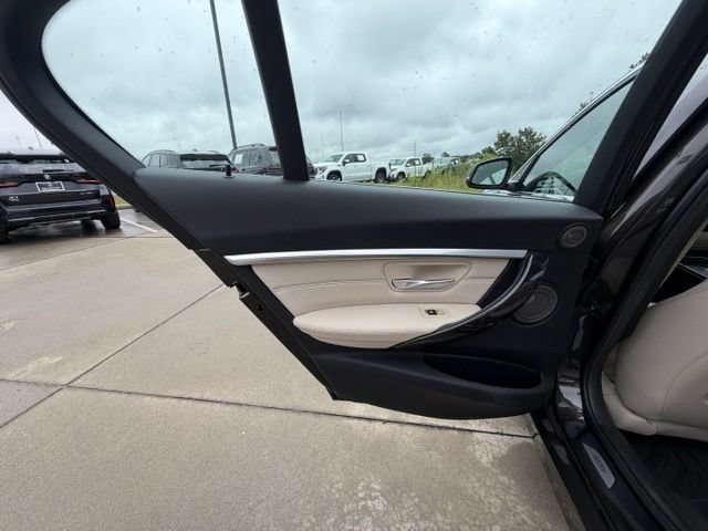 Used 2016 BMW 340i Sedan RWD image 28