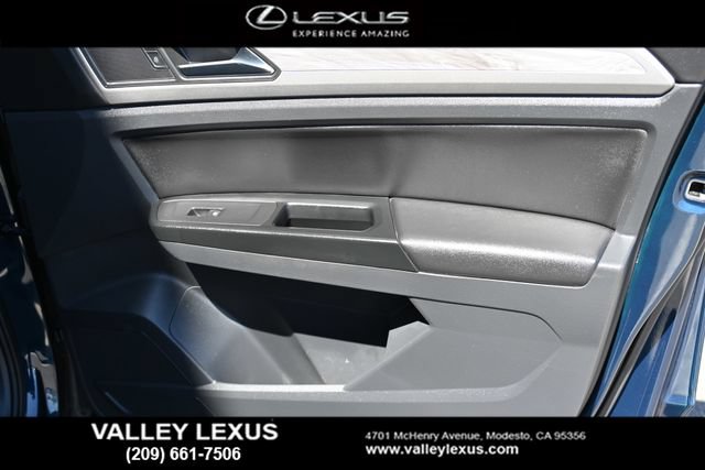 Used 2020 Volkswagen Atlas Cross Sport SE AWD/4WD image 18