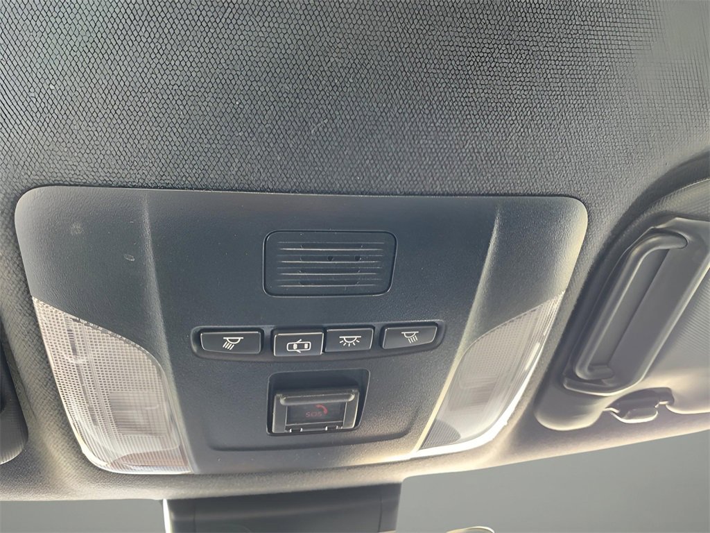 Used 2022 Toyota Corolla SE image 35