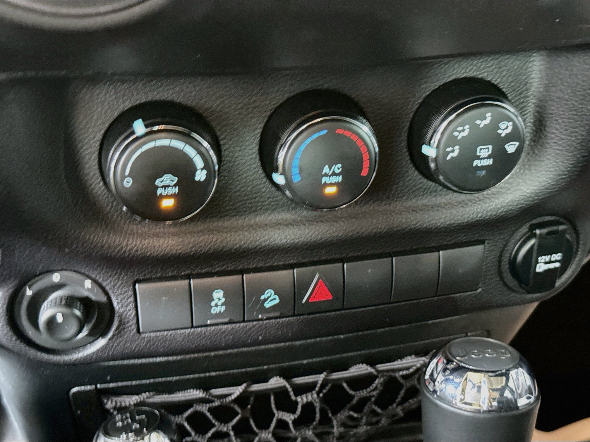 Used 2016 Jeep Wrangler Unlimited Sport w/ Quick Order Package 24S AWD/4WD image 19