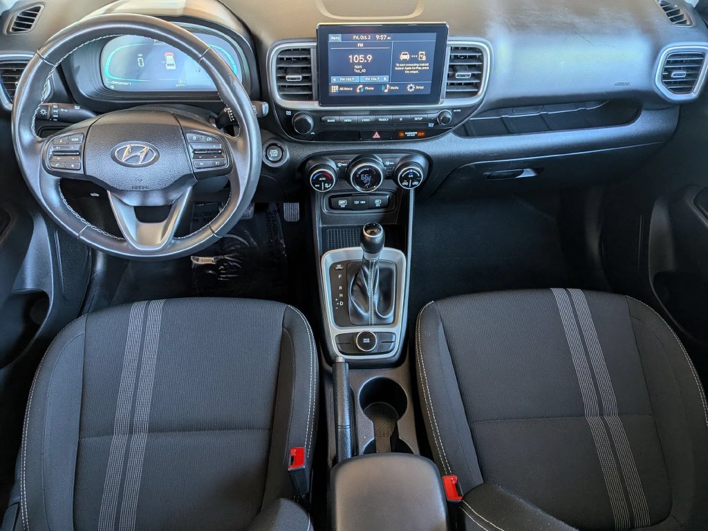 Used 2025 Hyundai Venue SEL FWD image 21