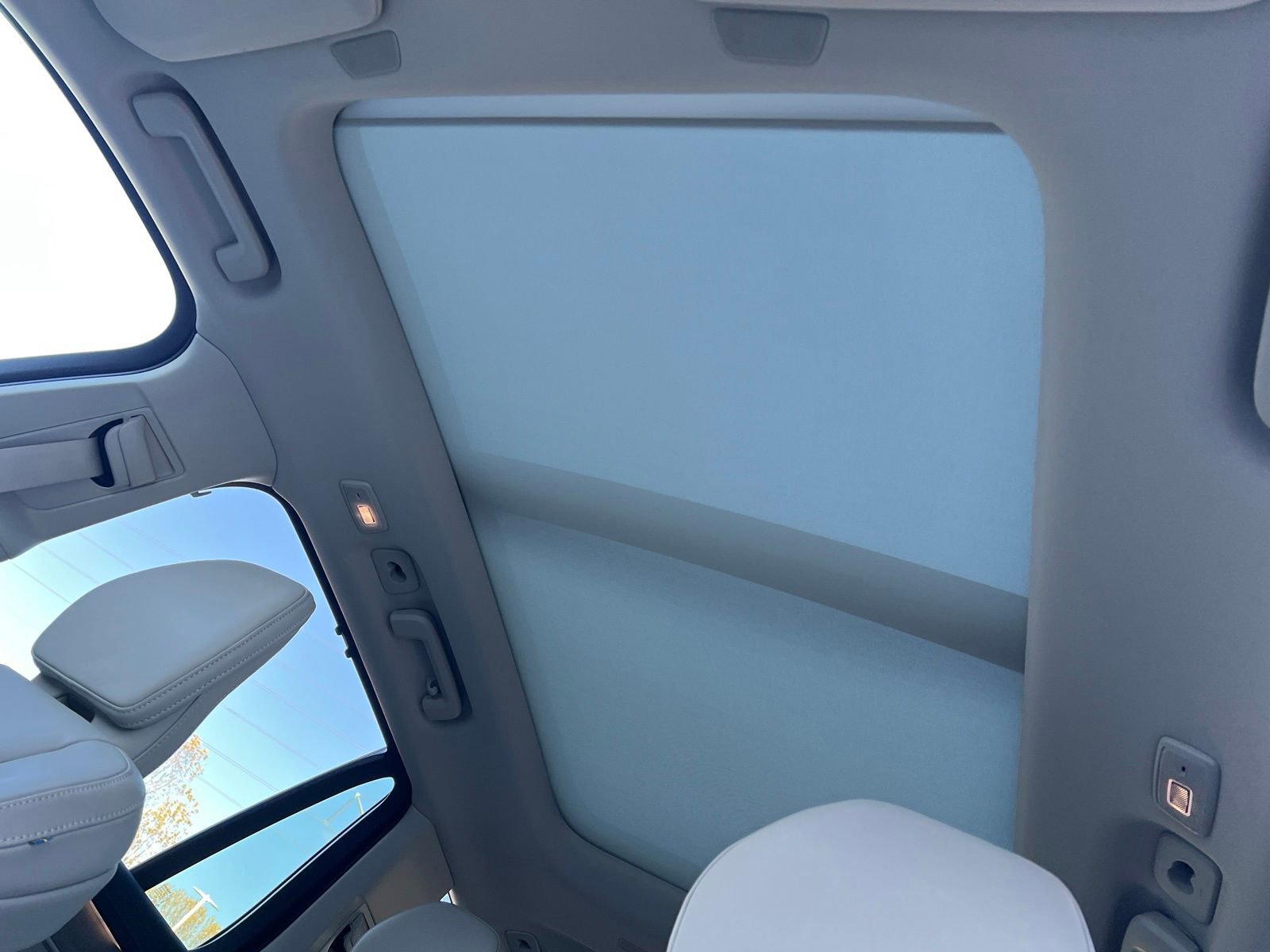 New 2026 Volvo XC90 B6 Ultra image 34