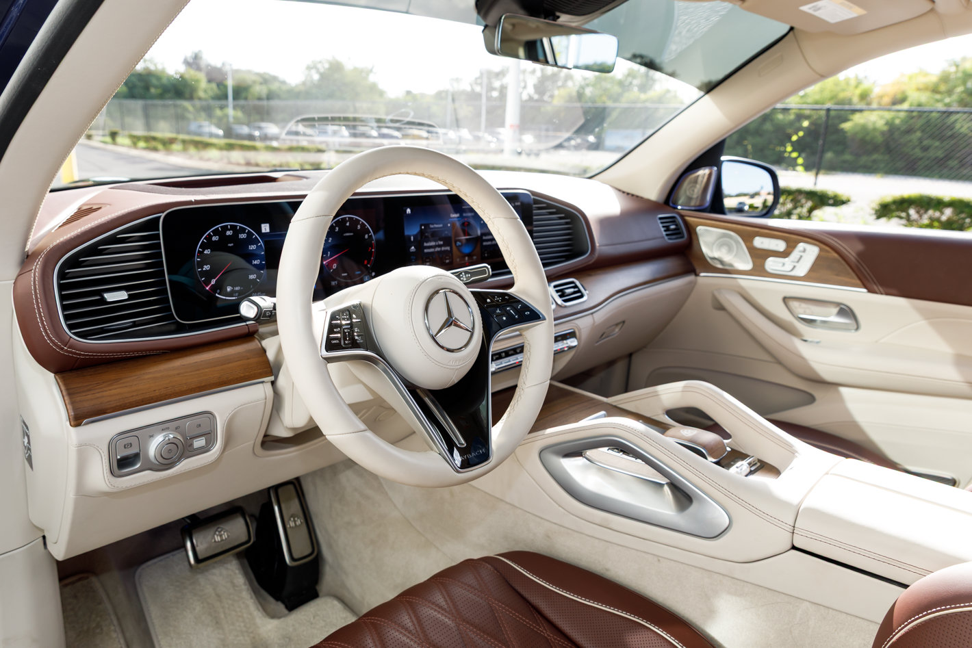 Used 2026 Mercedes-Benz Maybach GLS 600 4MATIC image 27