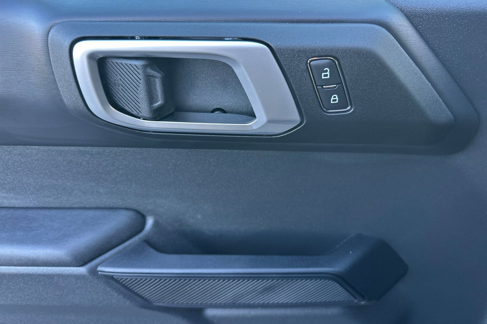 New 2025 Ford Bronco Badlands image 11