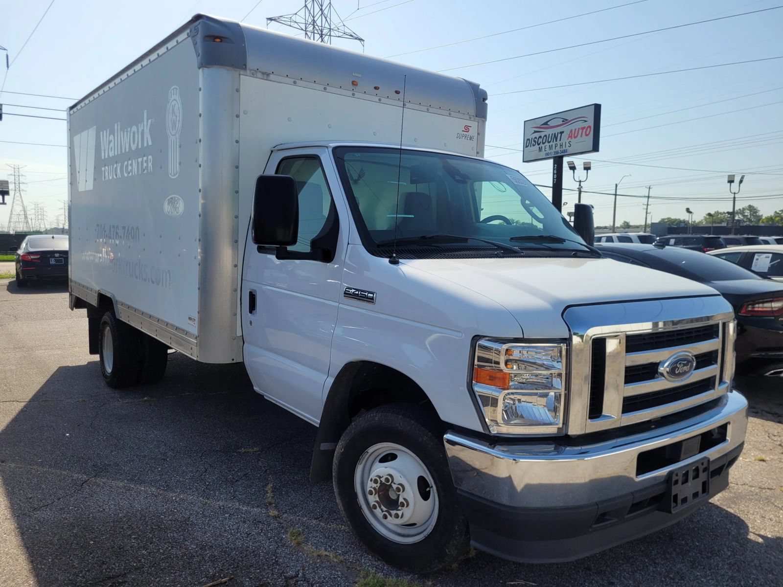 Used 2021 Ford E-450 and Econoline 450 Super Duty RWD image 37