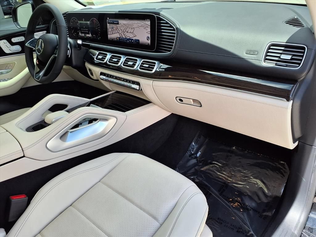 Used 2024 Mercedes-Benz GLE 450e 4MATIC image 8