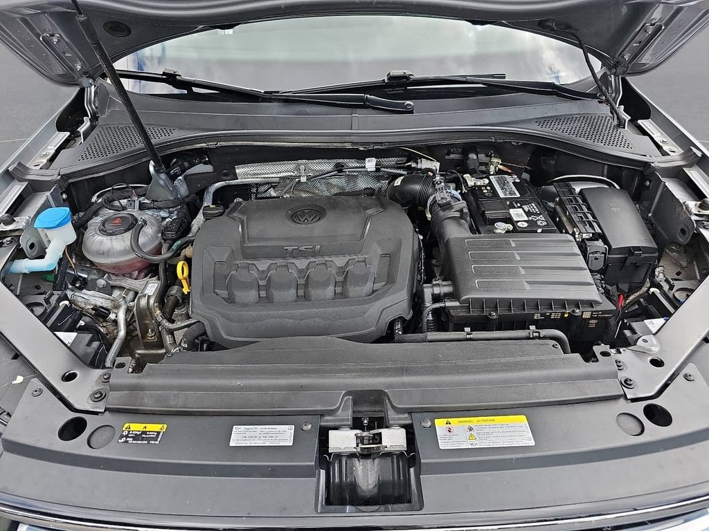Used 2023 Volkswagen Tiguan SE AWD/4WD image 29