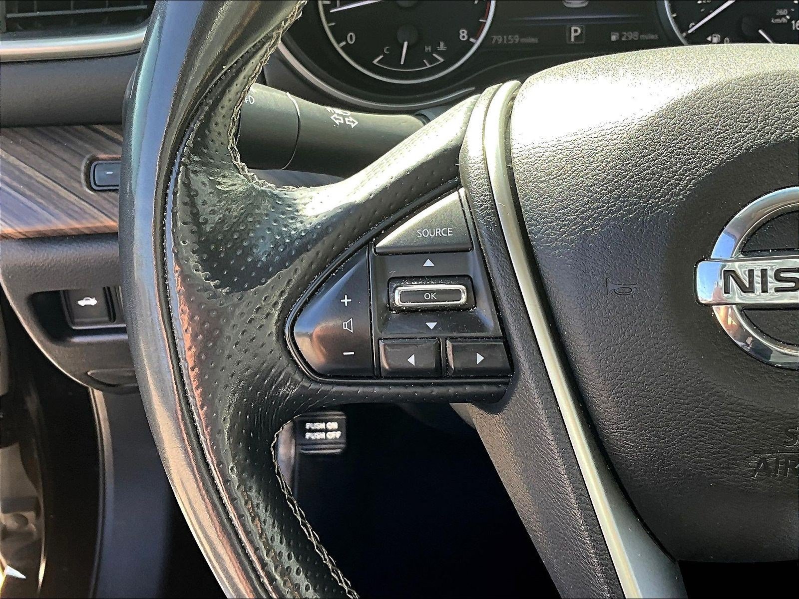 Used 2018 Nissan Maxima Platinum FWD image 11