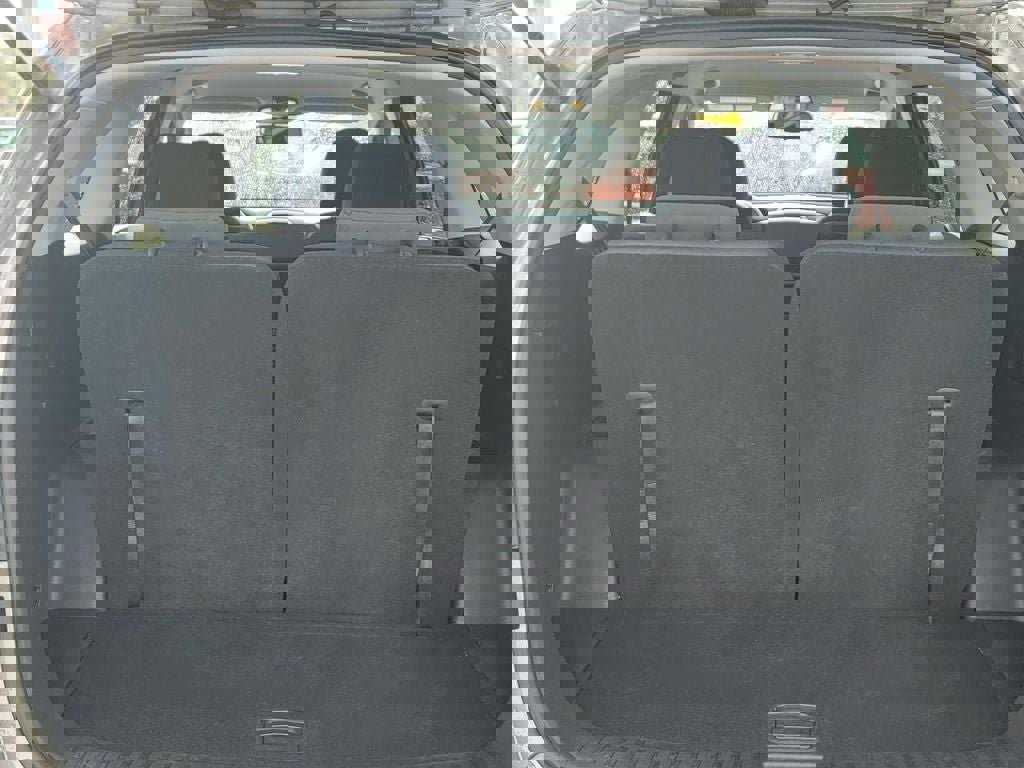 Used 2019 Kia Sorento LX w/ LX Convenience Package image 9