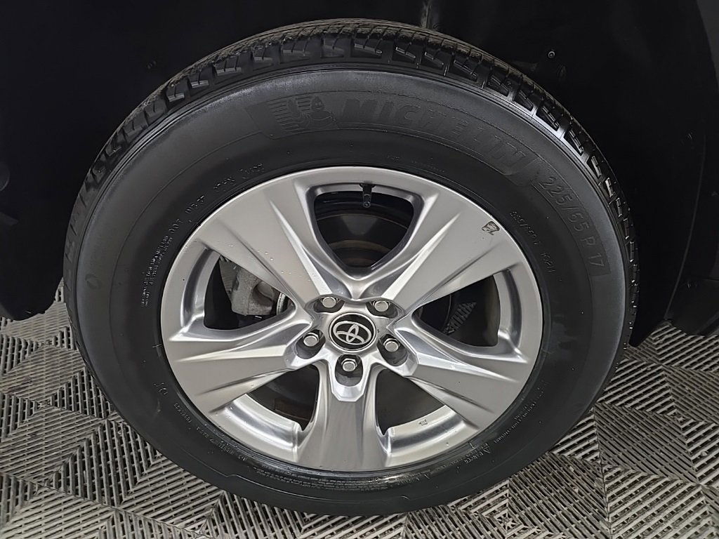 Used 2023 Toyota RAV4 XLE image 14