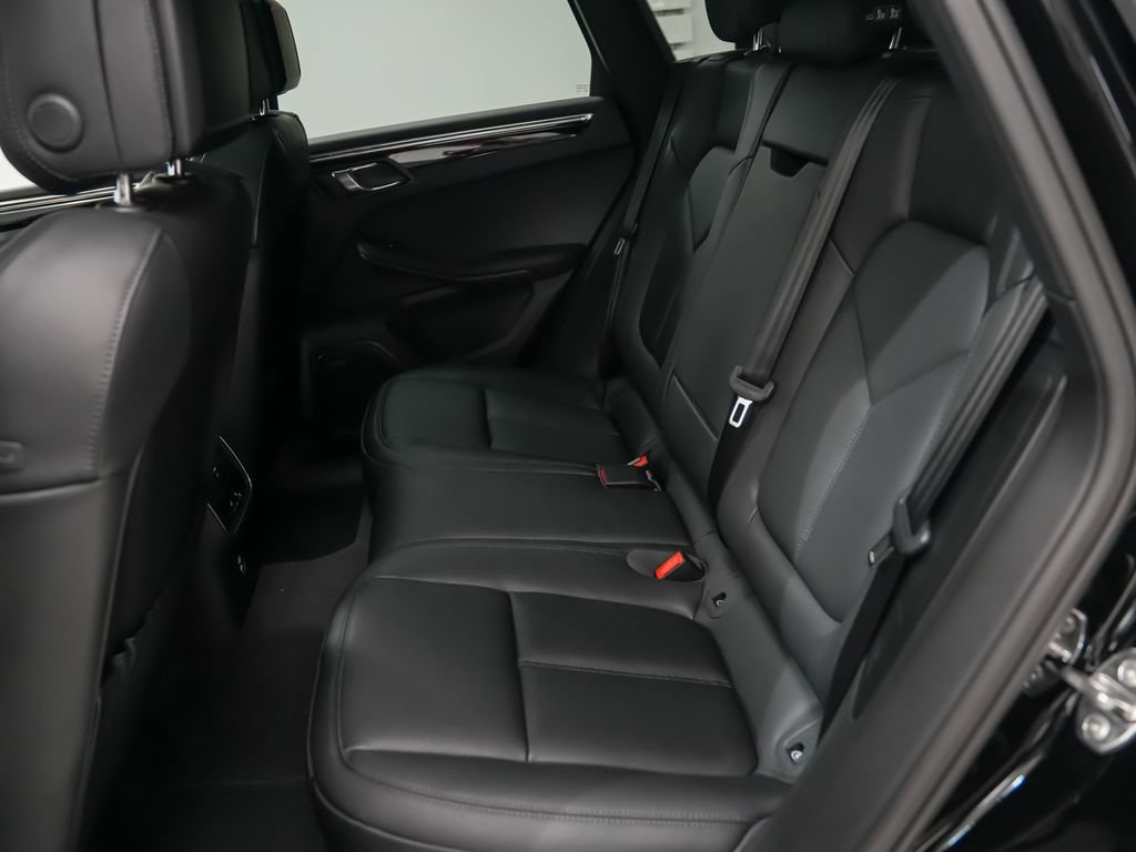 New 2026 Porsche Macan Turbo AWD/4WD image 17