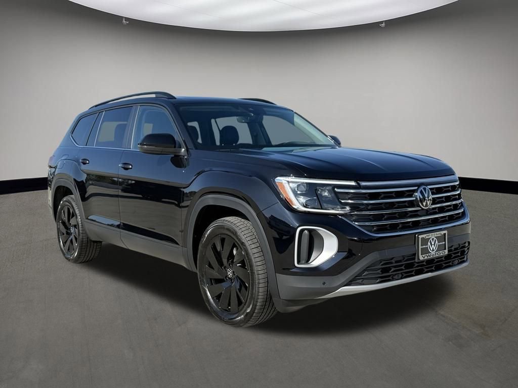 New 2026 Volkswagen Atlas SE image 1