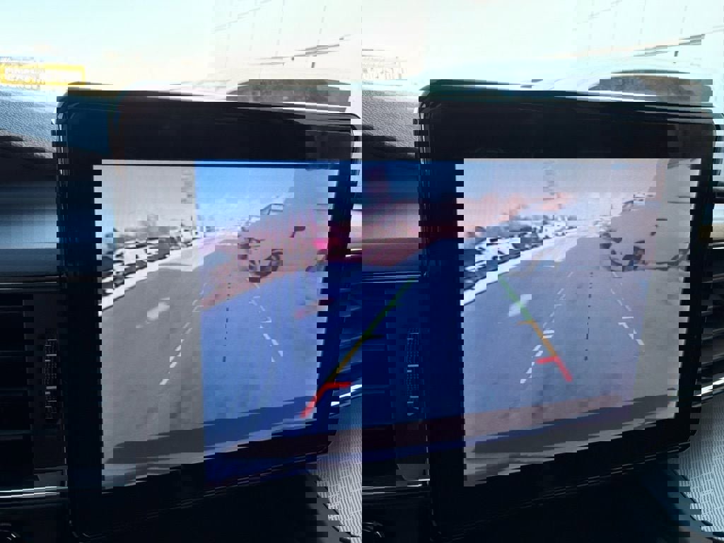 Used 2020 Ford Explorer XLT w/ Equipment Group 202A image 18