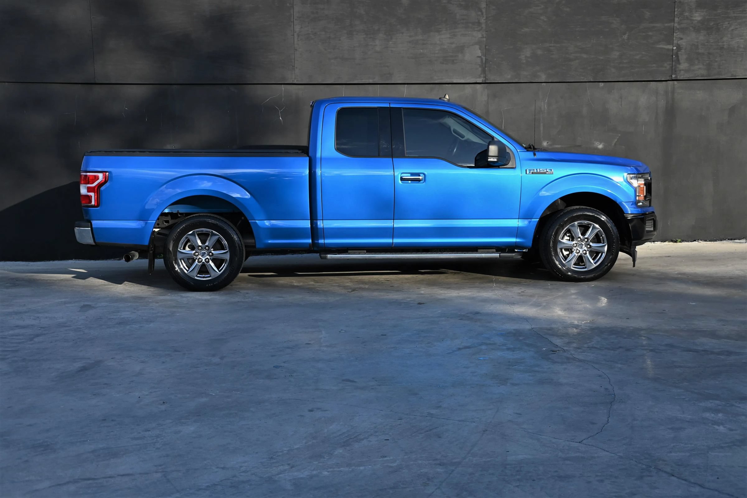 Used 2019 Ford F150 XLT w/ Equipment Group 302A Luxury RWD image 6