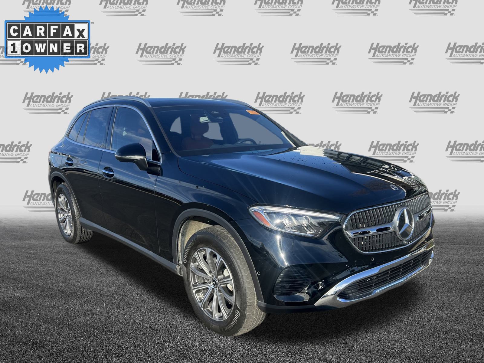 Used 2024 Mercedes-Benz GLC 300 image 2