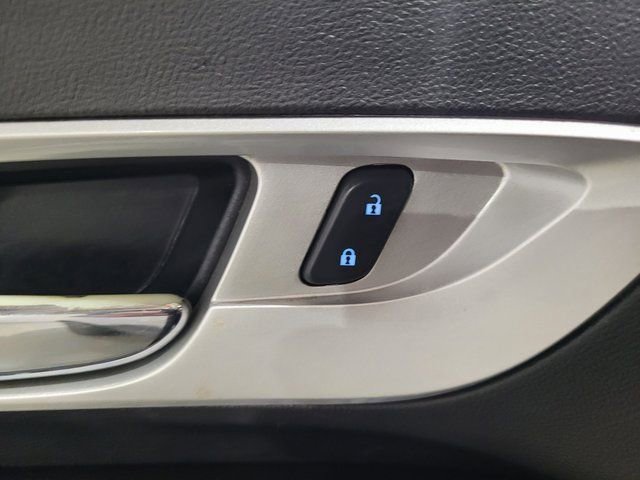 Used 2016 Chevrolet Equinox LS w/ LPO, Protection Package image 38