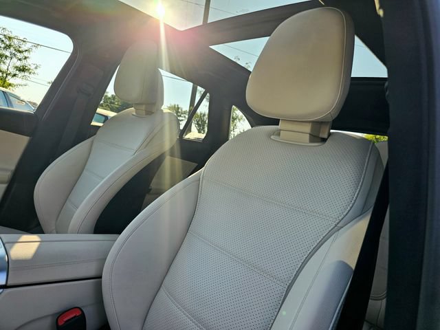 Used 2023 Mercedes-Benz GLC 300 4MATIC image 18