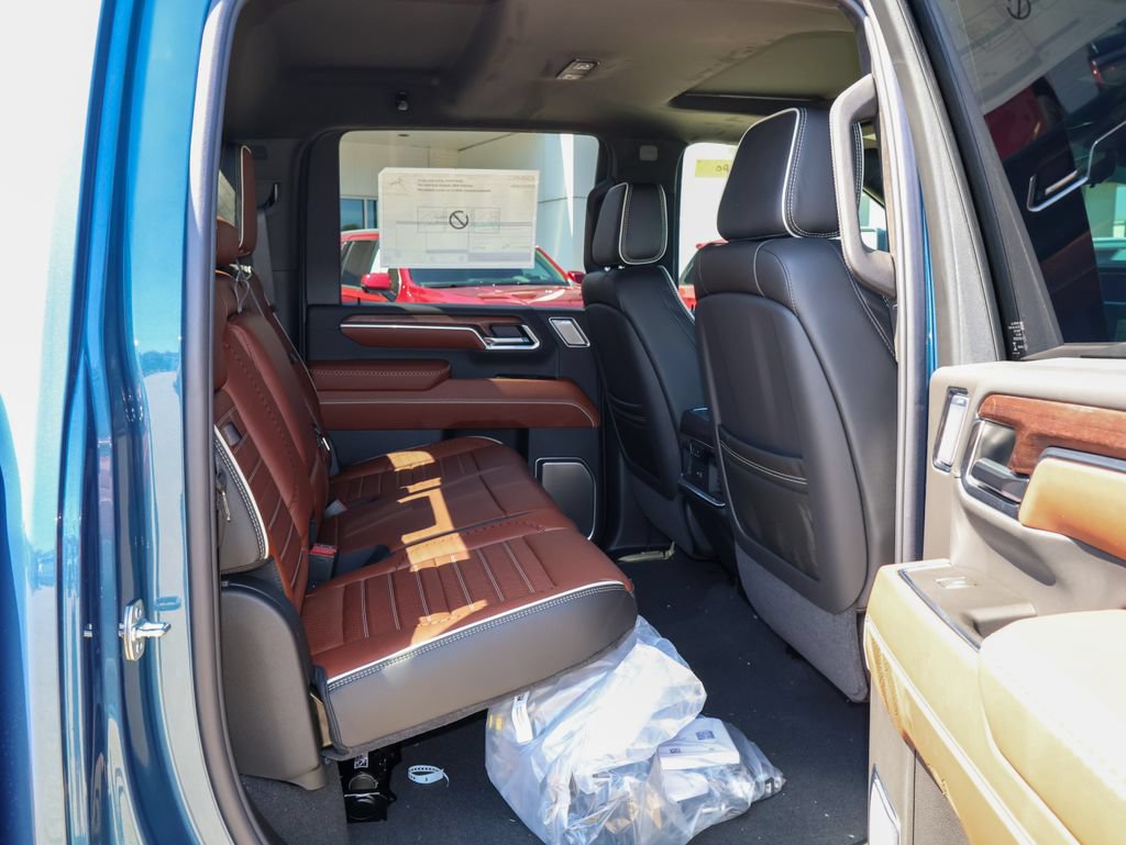 New 2026 GMC Sierra 3500 Denali Ultimate AWD/4WD image 35