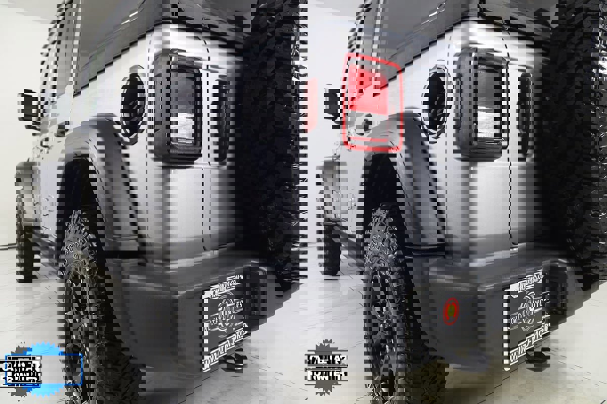 Used 2021 Jeep Wrangler Unlimited Willys image 25