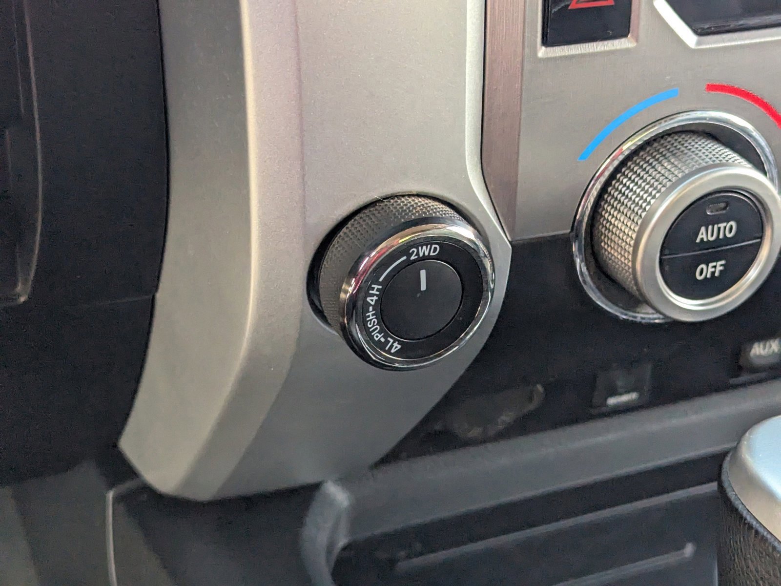 Used 2018 Toyota Tundra Limited w/ Limited Premium Package image 30