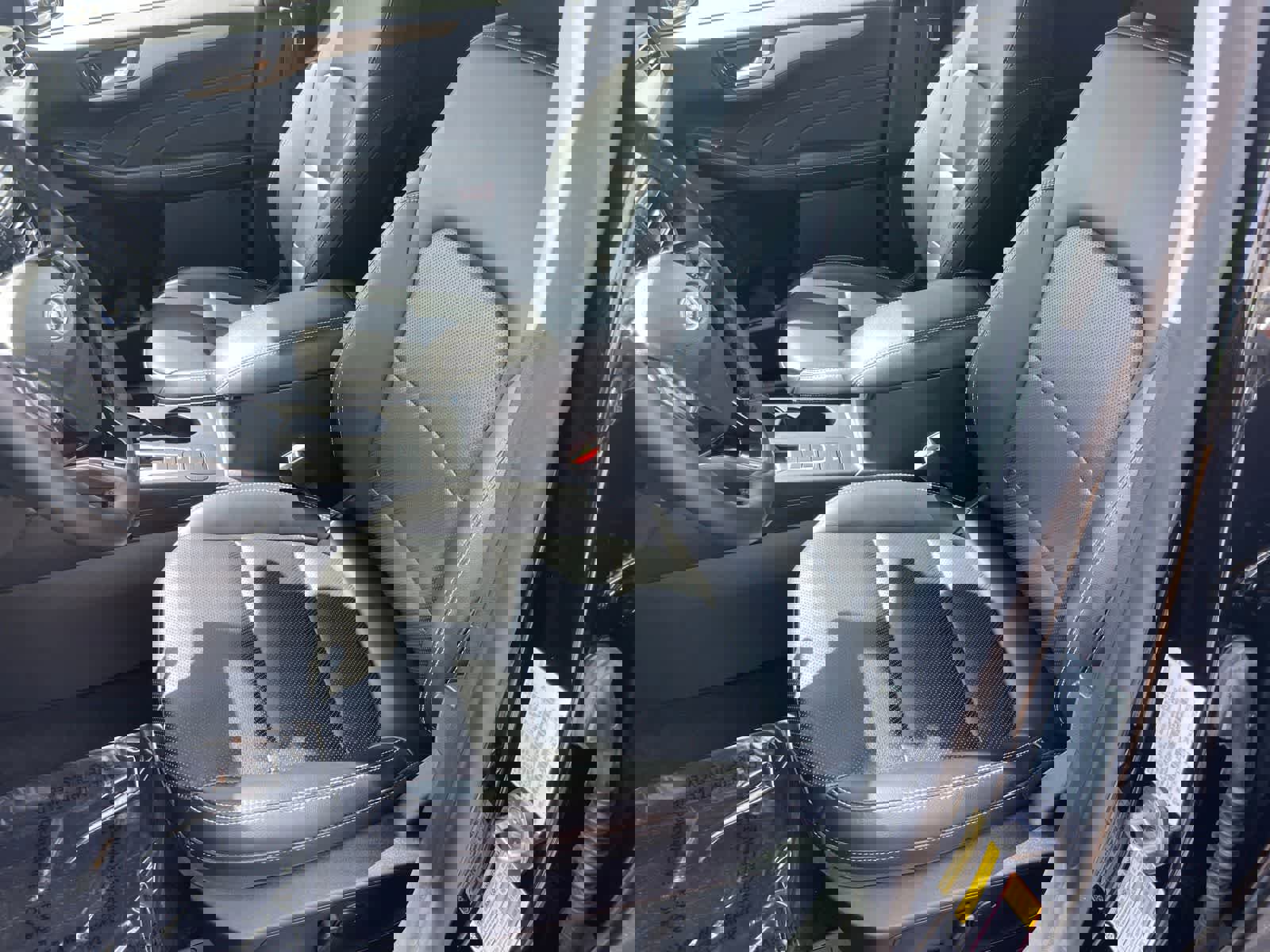 Used 2021 Ford Escape SEL w/ Technology Package image 10