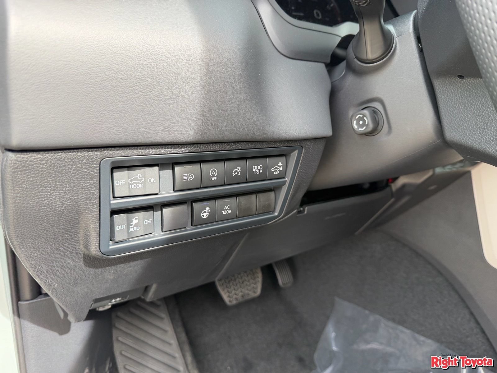 New 2026 Toyota Tundra Platinum AWD/4WD image 22