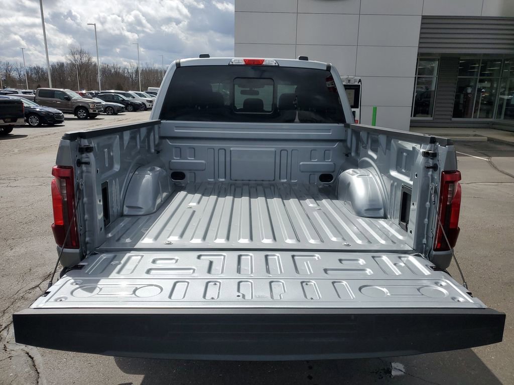 New 2026 Ford F150 XLT w/ Equipment Group 302A MID image 32