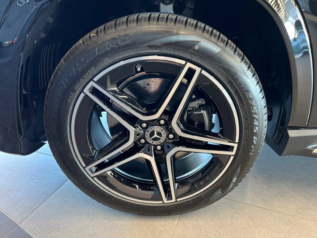 New 2026 Mercedes-Benz GLS 450 4MATIC image 32