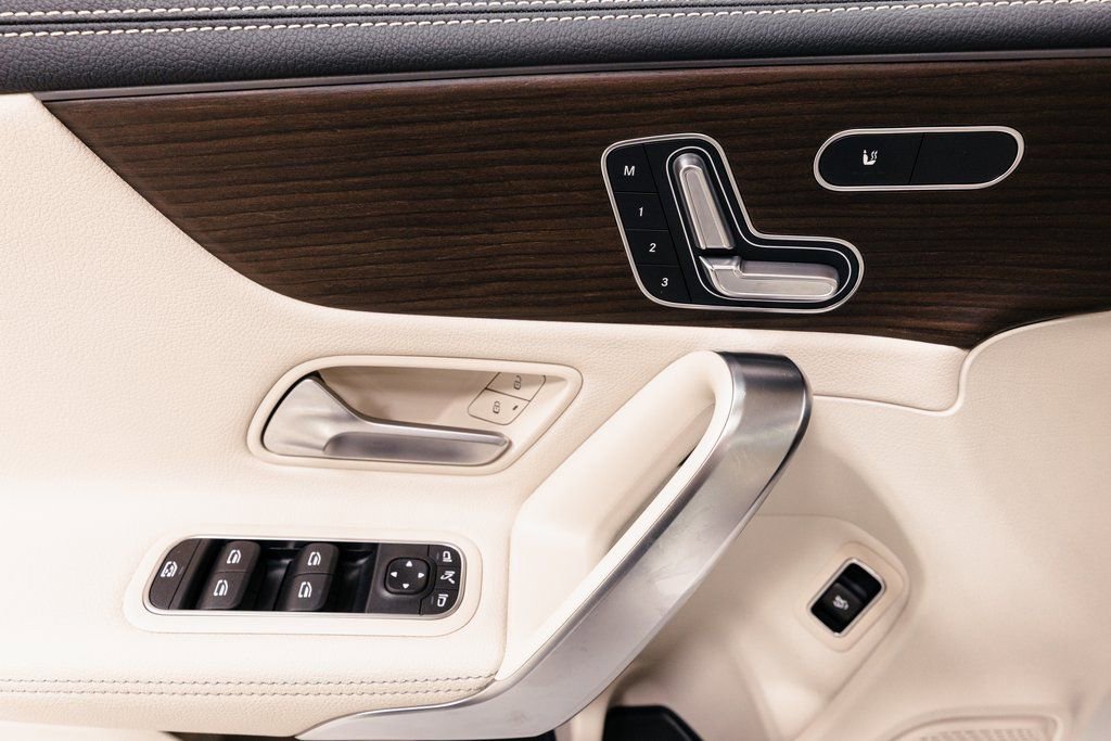 Certified 2026 Mercedes-Benz CLA 250 4MATIC image 6