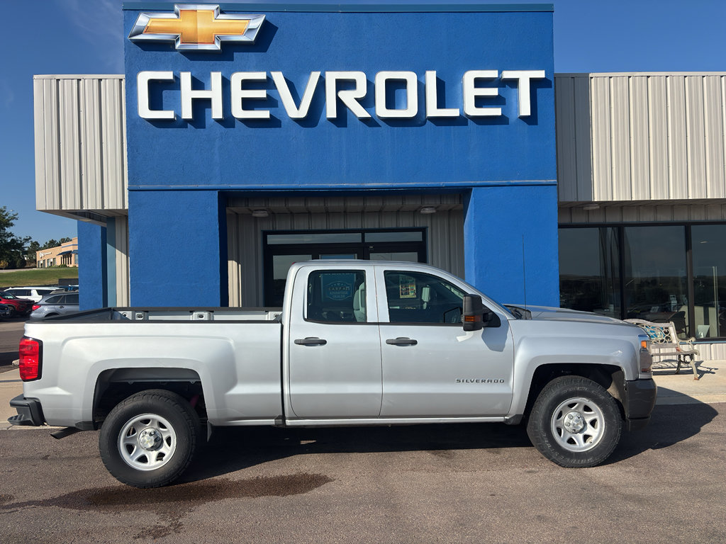 Used 2017 Chevrolet Silverado 1500 W/T AWD/4WD image 5